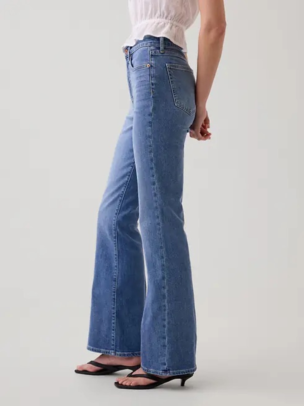 Gap 1970s Flare High Rise Medium Wash Jeans Size 28 TALL Mint Condition